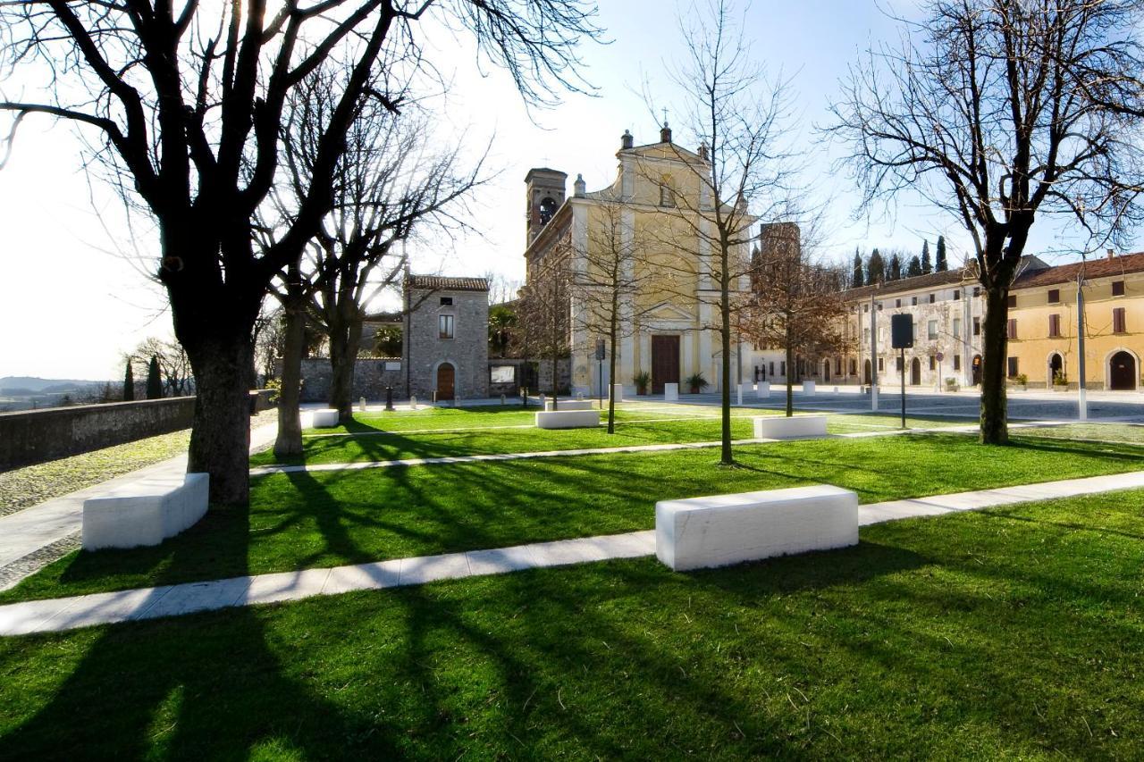 Dall Ingles Bed & Breakfast Cavriana Buitenkant foto