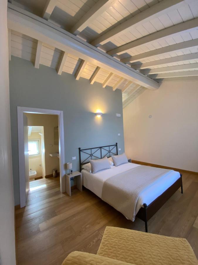 Dall Ingles Bed & Breakfast Cavriana Buitenkant foto