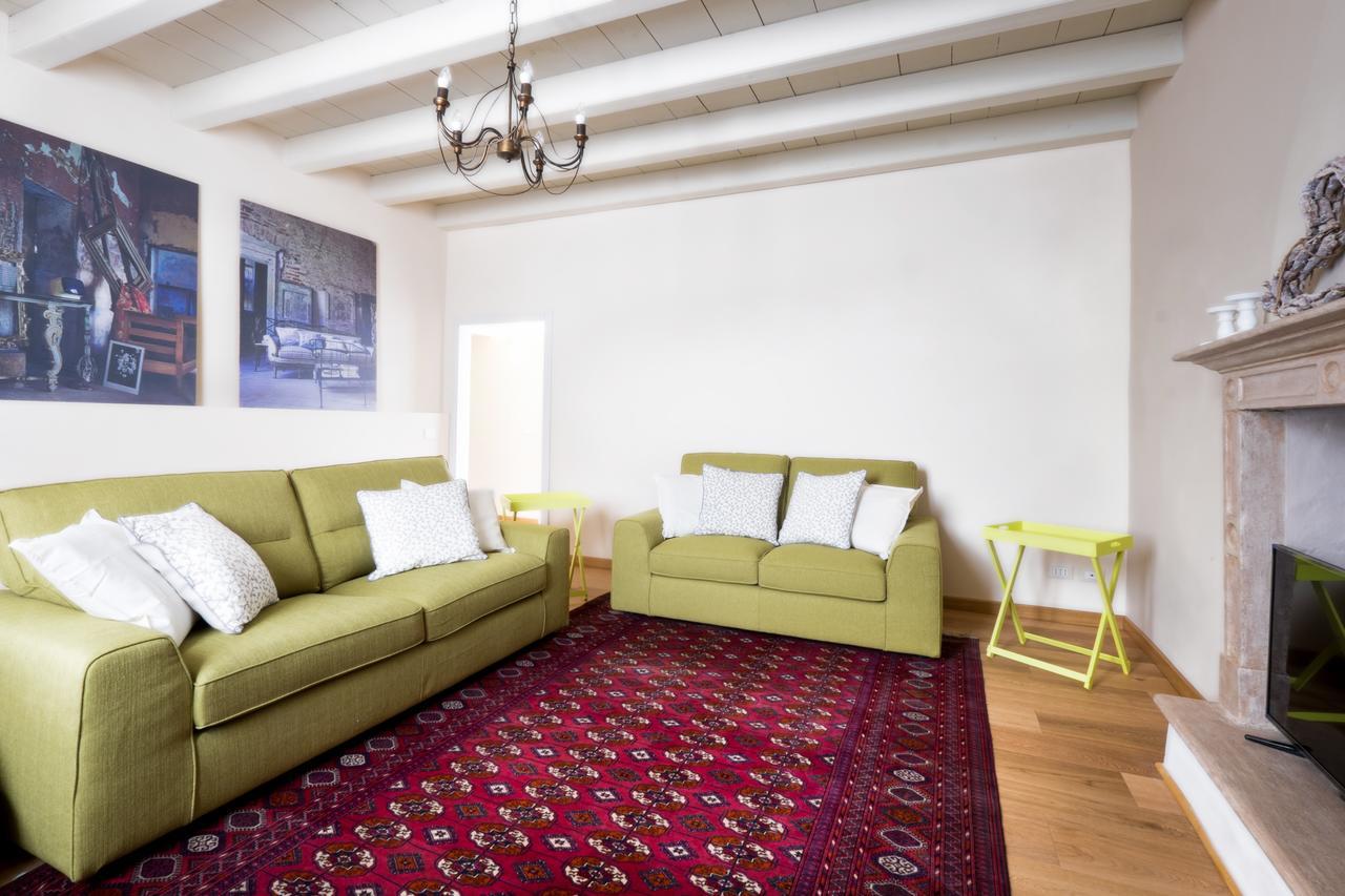 Dall Ingles Bed & Breakfast Cavriana Buitenkant foto