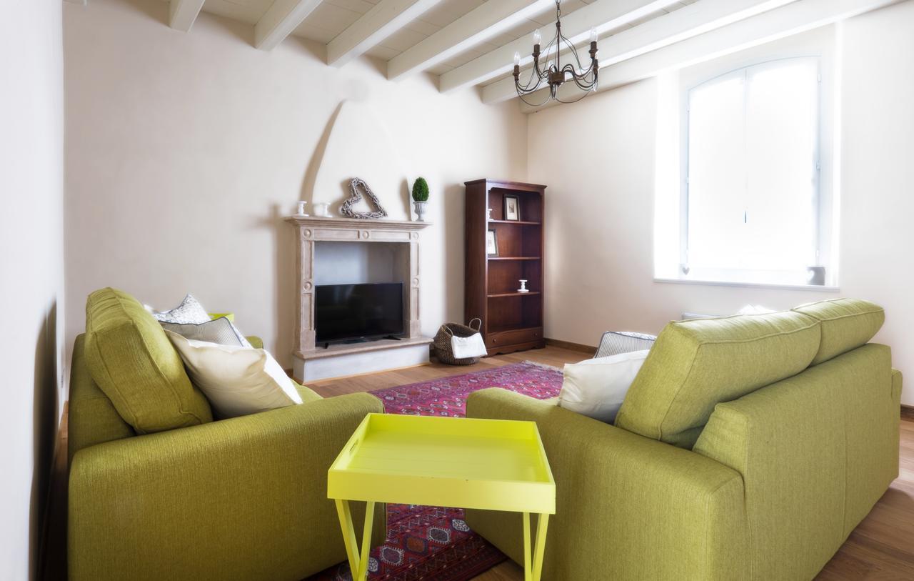 Dall Ingles Bed & Breakfast Cavriana Buitenkant foto
